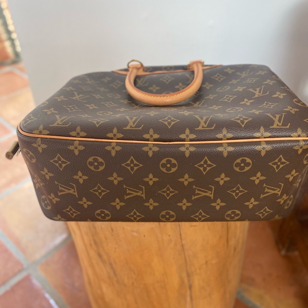Louis Vuitton Brown Monogram Deauville  Bag - Picture 5 of 7